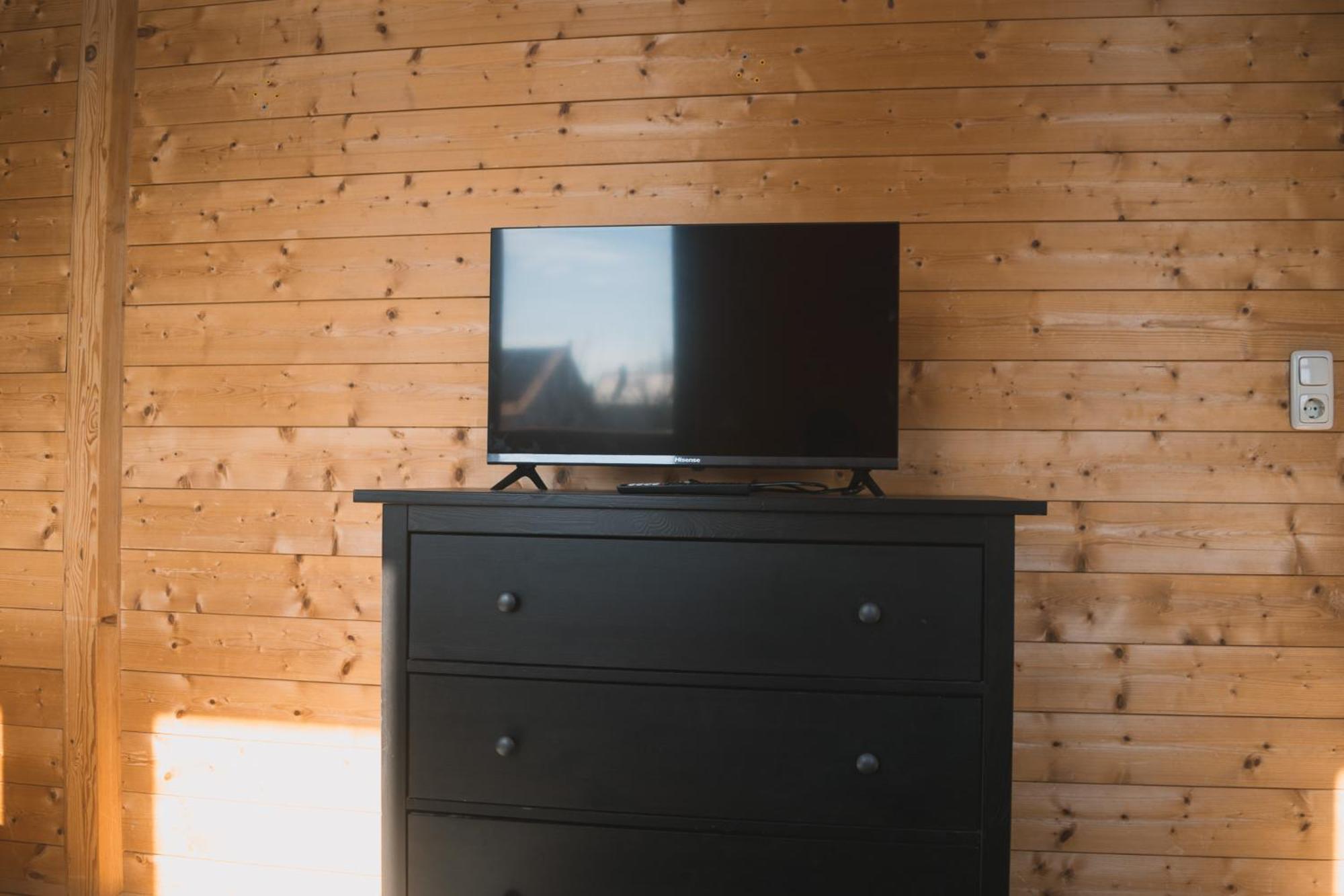 Naturnahes Familienchalet Mit Garten - Wifi - Netflix - Nur 15 Minuten Vom Chiemsee Und 35 Minuten Von Muenchen Entfernt Vogtareuth Kültér fotó